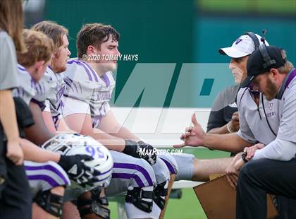 Thumbnail 3 in Mount Vernon vs. Jim Ned (UIL Class 3A Division 1 Semifinal) photogallery.