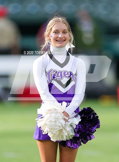 Thumbnail 3 in Mount Vernon vs. Jim Ned (UIL Class 3A Division 1 Semifinal) photogallery.