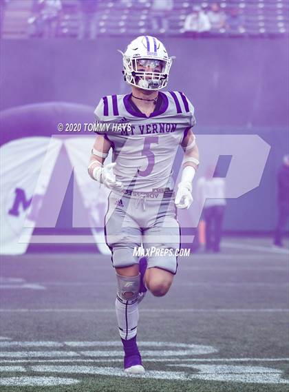 Thumbnail 1 in Mount Vernon vs. Jim Ned (UIL Class 3A Division 1 Semifinal) photogallery.