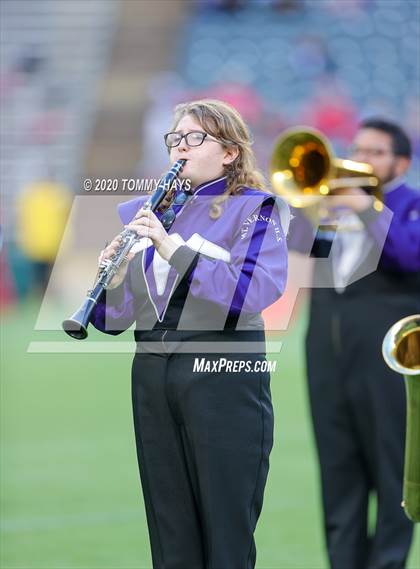 Thumbnail 2 in Mount Vernon vs. Jim Ned (UIL Class 3A Division 1 Semifinal) photogallery.