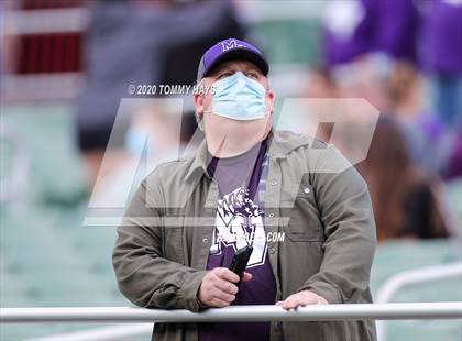 Thumbnail 1 in Mount Vernon vs. Jim Ned (UIL Class 3A Division 1 Semifinal) photogallery.