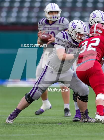 Thumbnail 1 in Mount Vernon vs. Jim Ned (UIL Class 3A Division 1 Semifinal) photogallery.