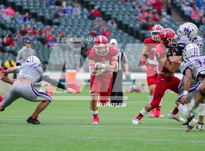 Thumbnail 2 in Mount Vernon vs. Jim Ned (UIL Class 3A Division 1 Semifinal) photogallery.