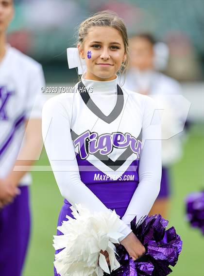 Thumbnail 3 in Mount Vernon vs. Jim Ned (UIL Class 3A Division 1 Semifinal) photogallery.