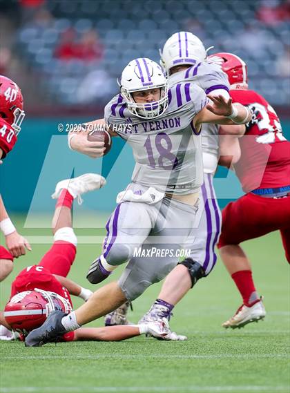 Thumbnail 3 in Mount Vernon vs. Jim Ned (UIL Class 3A Division 1 Semifinal) photogallery.