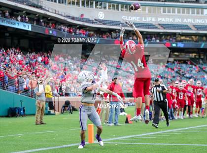 Thumbnail 2 in Mount Vernon vs. Jim Ned (UIL Class 3A Division 1 Semifinal) photogallery.