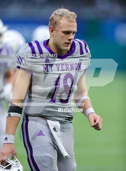 Thumbnail 2 in Mount Vernon vs. Jim Ned (UIL Class 3A Division 1 Semifinal) photogallery.