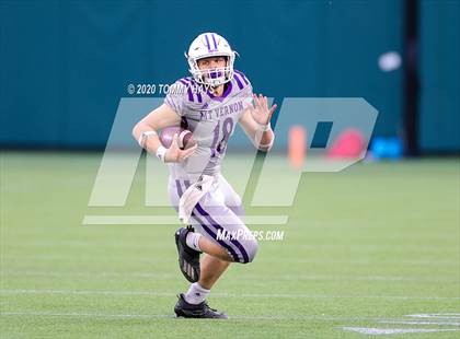 Thumbnail 2 in Mount Vernon vs. Jim Ned (UIL Class 3A Division 1 Semifinal) photogallery.