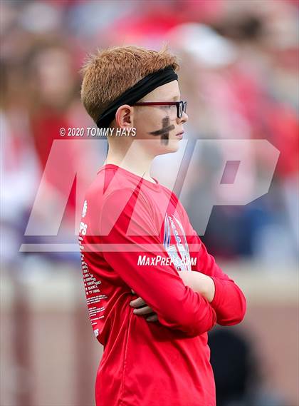 Thumbnail 3 in Mount Vernon vs. Jim Ned (UIL Class 3A Division 1 Semifinal) photogallery.