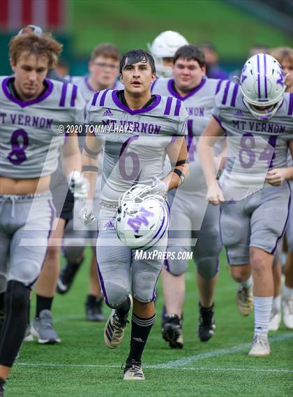 Thumbnail 3 in Mount Vernon vs. Jim Ned (UIL Class 3A Division 1 Semifinal) photogallery.