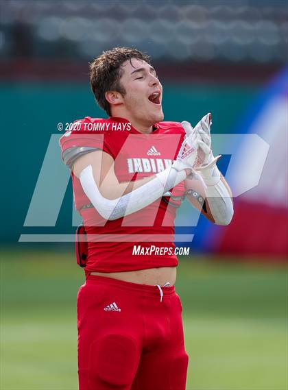 Thumbnail 1 in Mount Vernon vs. Jim Ned (UIL Class 3A Division 1 Semifinal) photogallery.