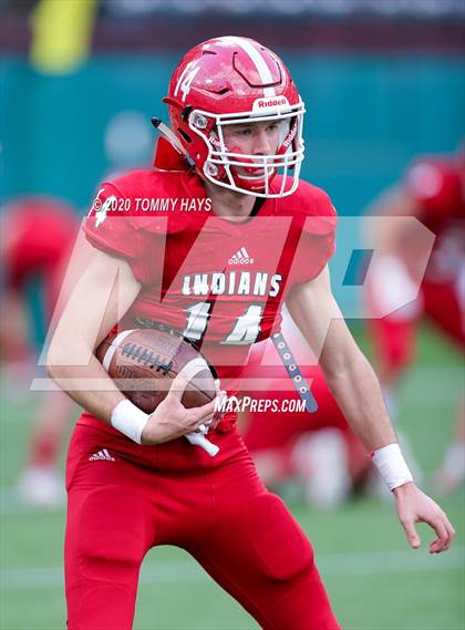 Thumbnail 2 in Mount Vernon vs. Jim Ned (UIL Class 3A Division 1 Semifinal) photogallery.