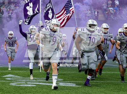 Thumbnail 2 in Mount Vernon vs. Jim Ned (UIL Class 3A Division 1 Semifinal) photogallery.
