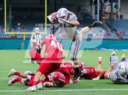 Thumbnail 2 in Mount Vernon vs. Jim Ned (UIL Class 3A Division 1 Semifinal) photogallery.