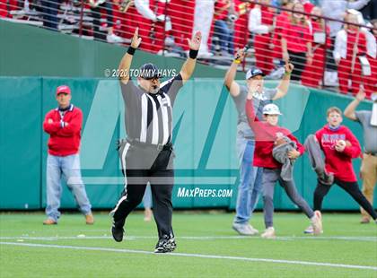 Thumbnail 1 in Mount Vernon vs. Jim Ned (UIL Class 3A Division 1 Semifinal) photogallery.