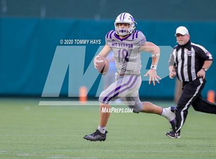 Thumbnail 3 in Mount Vernon vs. Jim Ned (UIL Class 3A Division 1 Semifinal) photogallery.