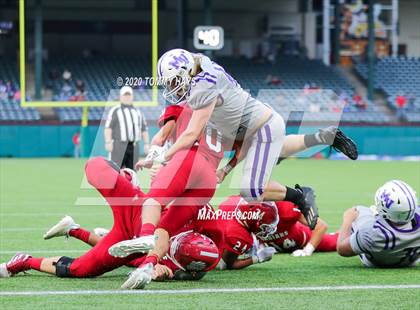 Thumbnail 2 in Mount Vernon vs. Jim Ned (UIL Class 3A Division 1 Semifinal) photogallery.