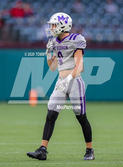 Thumbnail 1 in Mount Vernon vs. Jim Ned (UIL Class 3A Division 1 Semifinal) photogallery.