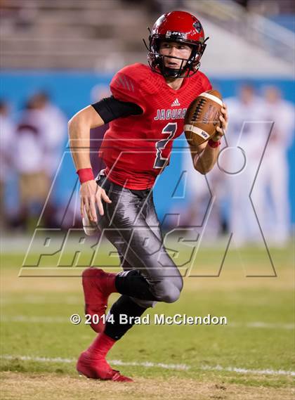 Thumbnail 1 in Rowlett vs Horn (UIL 6A Area Playoff) photogallery.