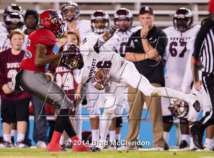 Thumbnail 2 in Rowlett vs Horn (UIL 6A Area Playoff) photogallery.