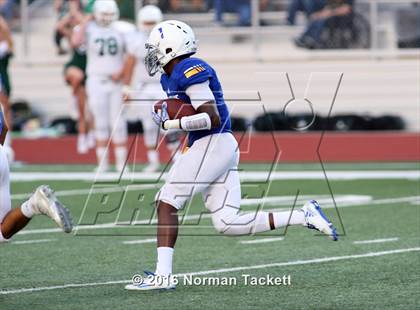 Thumbnail 1 in Mulvane @ Collegiate photogallery.