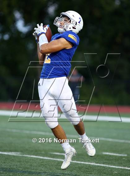 Thumbnail 3 in Mulvane @ Collegiate photogallery.