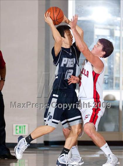 Thumbnail 3 in Flintridge Prep vs La Jolla (MaxPreps Holiday Classic) photogallery.