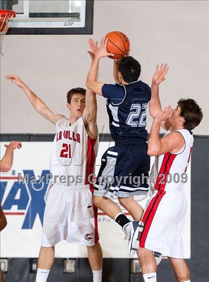 Thumbnail 1 in Flintridge Prep vs La Jolla (MaxPreps Holiday Classic) photogallery.
