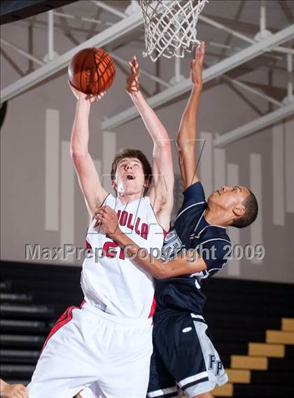 Thumbnail 1 in Flintridge Prep vs La Jolla (MaxPreps Holiday Classic) photogallery.