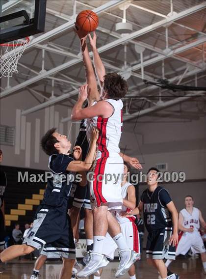 Thumbnail 3 in Flintridge Prep vs La Jolla (MaxPreps Holiday Classic) photogallery.