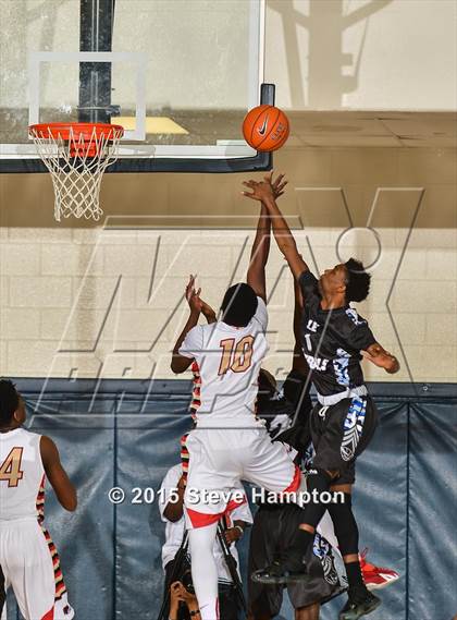 Thumbnail 3 in Greater Atlanta Christian vs. Lee (Hilton Invitational) photogallery.