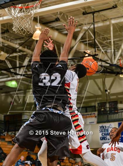 Thumbnail 3 in Greater Atlanta Christian vs. Lee (Hilton Invitational) photogallery.