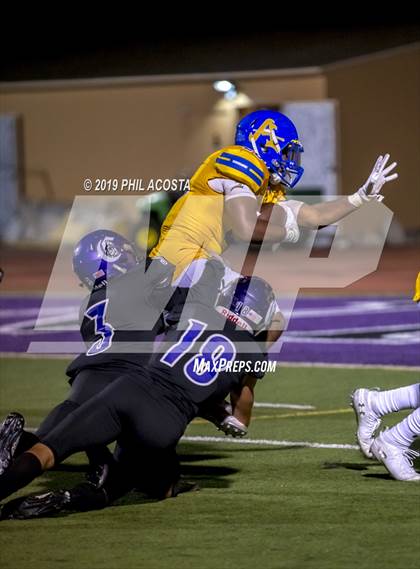 Thumbnail 3 in Bishop Amat vs Cathedral photogallery.