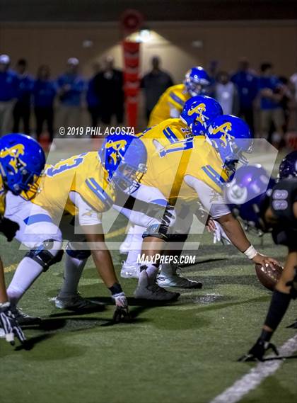 Thumbnail 3 in Bishop Amat vs Cathedral photogallery.