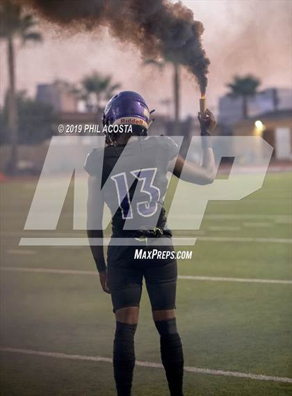Thumbnail 3 in Bishop Amat vs Cathedral photogallery.