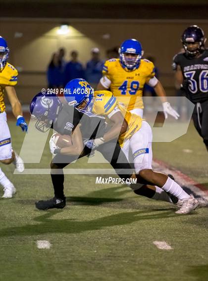 Thumbnail 2 in Bishop Amat vs Cathedral photogallery.