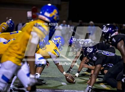 Thumbnail 3 in Bishop Amat vs Cathedral photogallery.