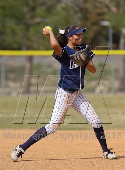 Thumbnail 1 in Chatsworth vs. St. Bonaventure (Hart Tourney) photogallery.