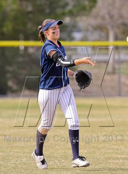 Thumbnail 3 in Chatsworth vs. St. Bonaventure (Hart Tourney) photogallery.