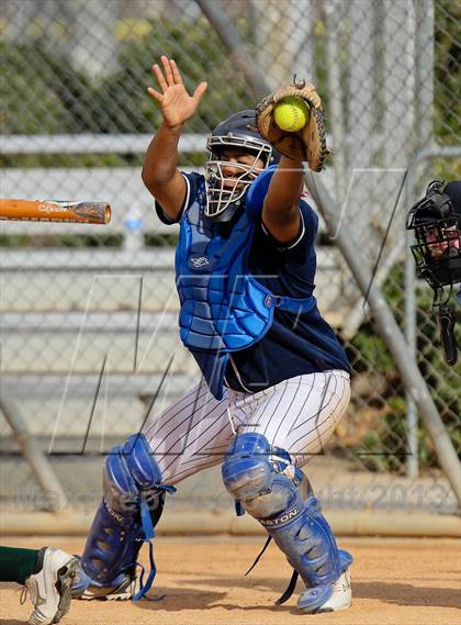 Thumbnail 3 in Chatsworth vs. St. Bonaventure (Hart Tourney) photogallery.