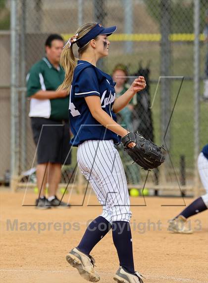 Thumbnail 3 in Chatsworth vs. St. Bonaventure (Hart Tourney) photogallery.