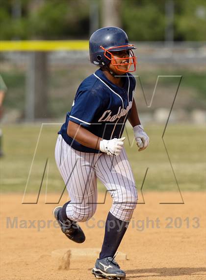 Thumbnail 3 in Chatsworth vs. St. Bonaventure (Hart Tourney) photogallery.