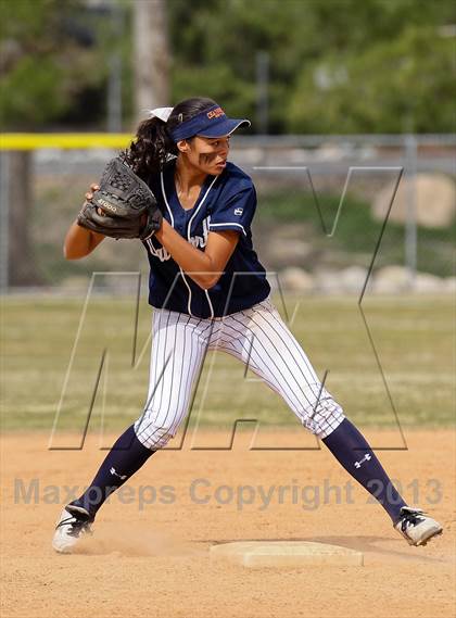 Thumbnail 3 in Chatsworth vs. St. Bonaventure (Hart Tourney) photogallery.