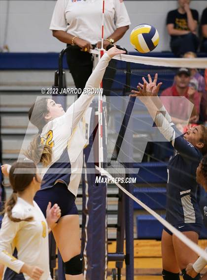 Thumbnail 2 in West Orange-Stark @ West Hardin photogallery.
