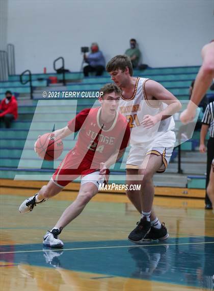 Thumbnail 2 in Judge Memorial vs. Mountain View (Eagle Holiday Shootout) photogallery.