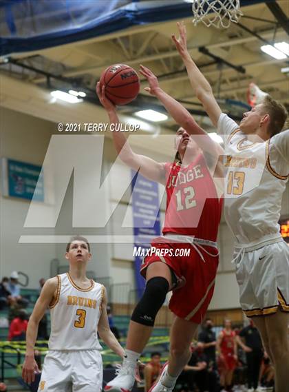 Thumbnail 1 in Judge Memorial vs. Mountain View (Eagle Holiday Shootout) photogallery.