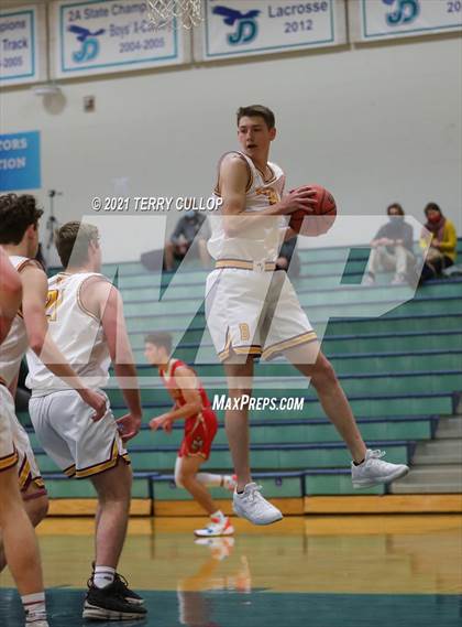 Thumbnail 2 in Judge Memorial vs. Mountain View (Eagle Holiday Shootout) photogallery.
