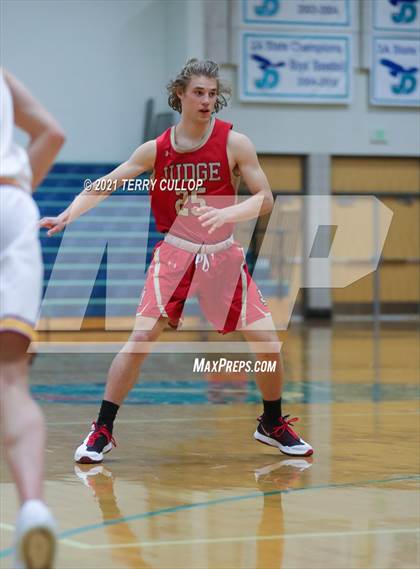 Thumbnail 3 in Judge Memorial vs. Mountain View (Eagle Holiday Shootout) photogallery.