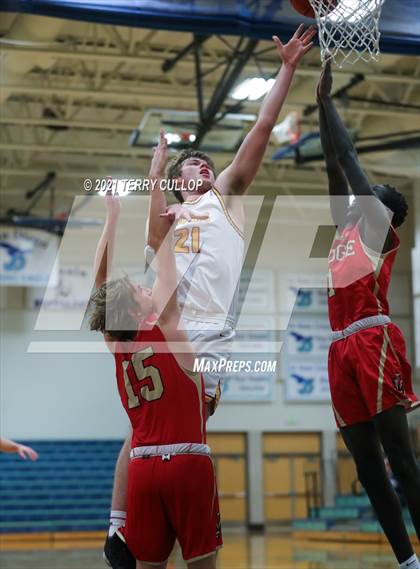 Thumbnail 1 in Judge Memorial vs. Mountain View (Eagle Holiday Shootout) photogallery.