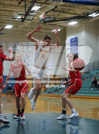 Thumbnail 1 in Judge Memorial vs. Mountain View (Eagle Holiday Shootout) photogallery.